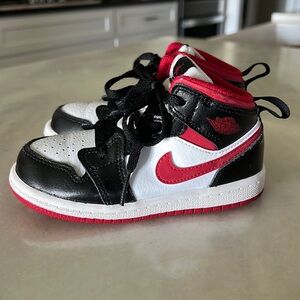 Toddler Air Jordan Mid